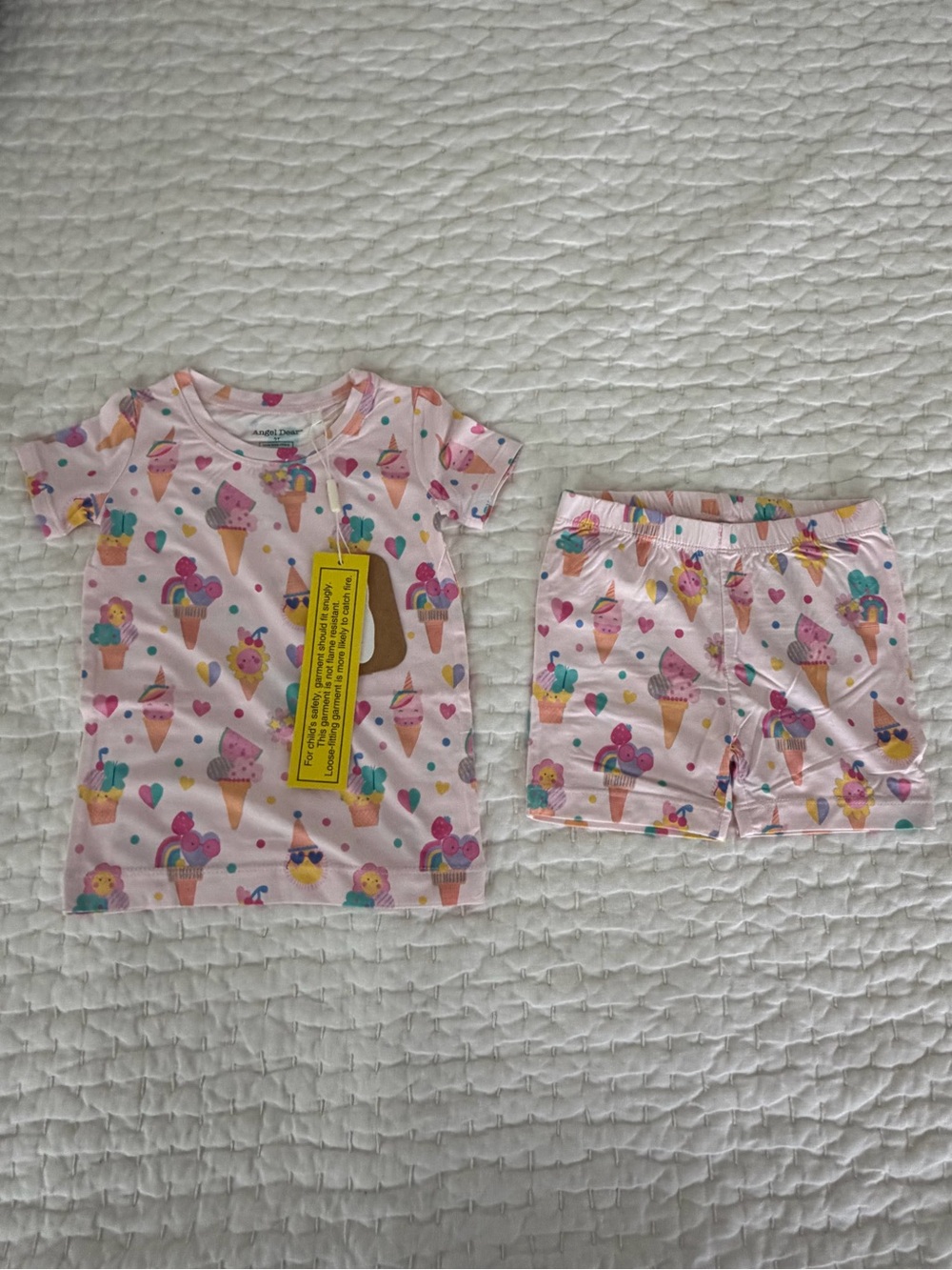 NWT Angel Dear Bamboo Pink Ice Cream Print Short Sleeve & Shorts Pajama Set 2T